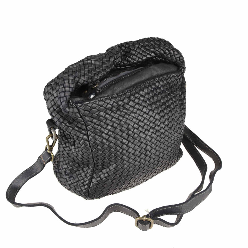 Bolso de piel tejida con bandolera